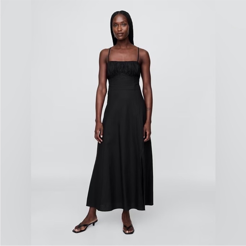 NWT! GAP Black Linen-Blend Shirred Bodice Maxi Dress - Size Medium 779365 🧁